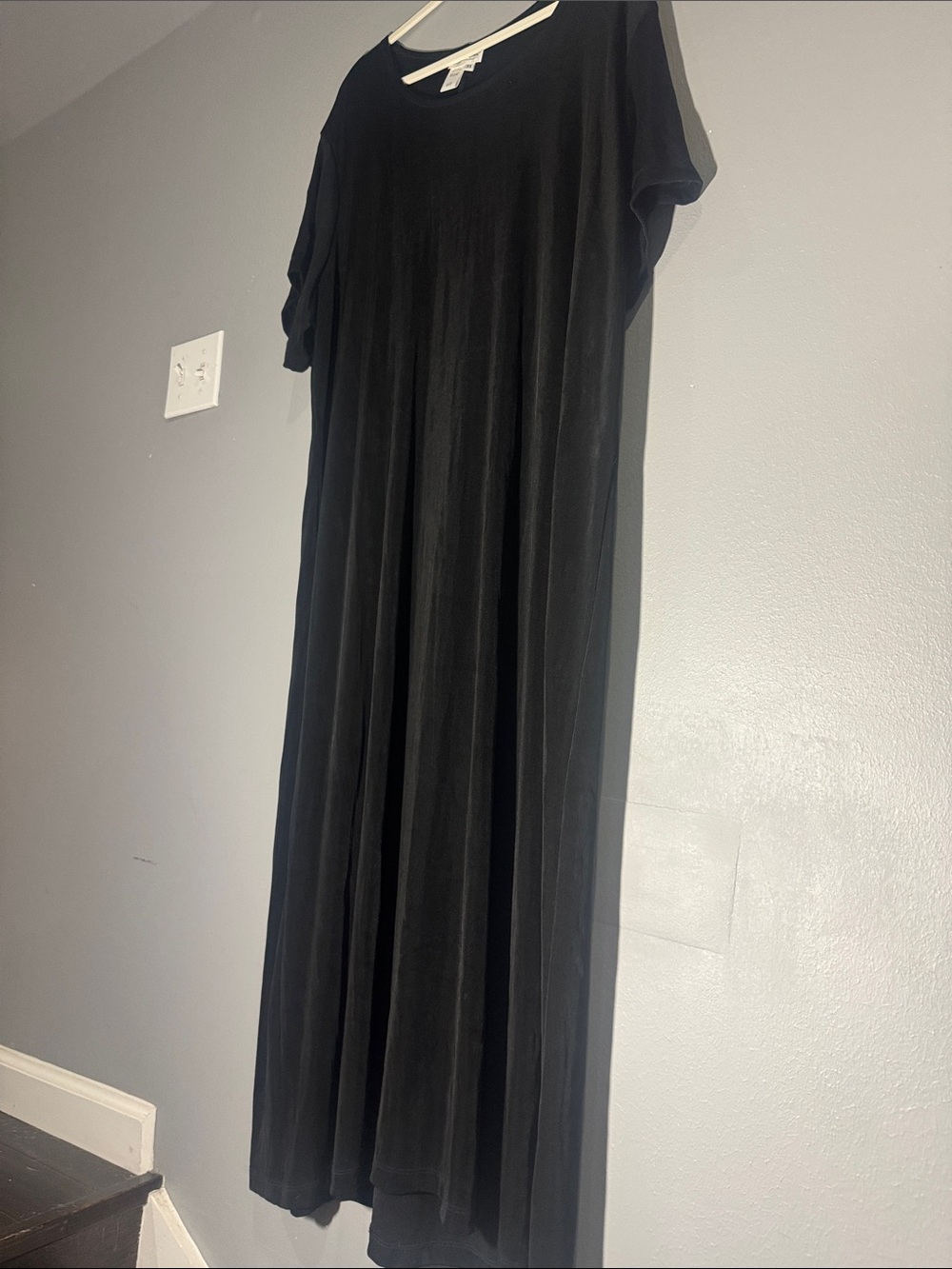 Coldwater Creek Black Short-Sleeve Maxi Dress